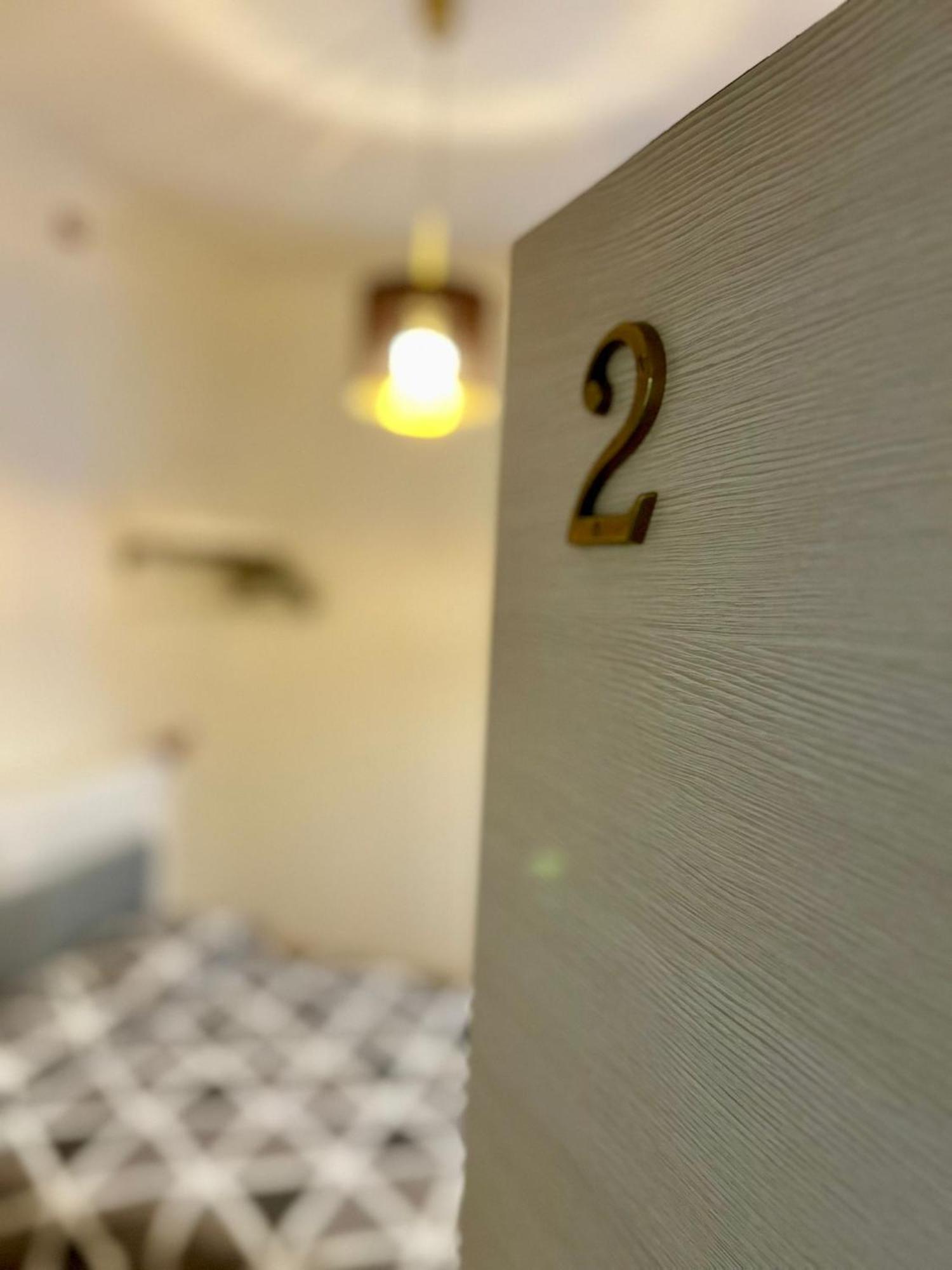 Residence Zar 4 Триест Экстерьер фото