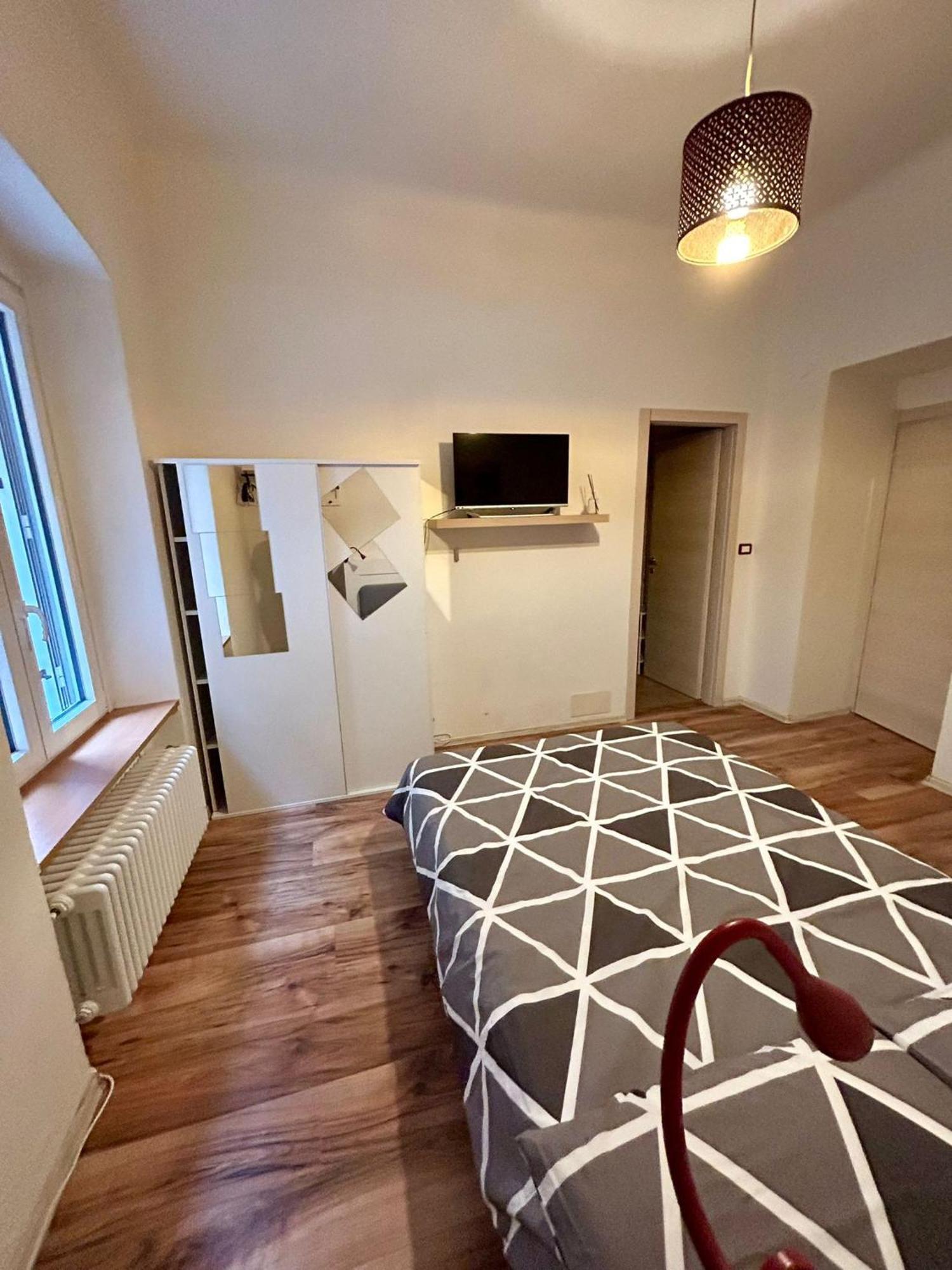Residence Zar 4 Триест Экстерьер фото