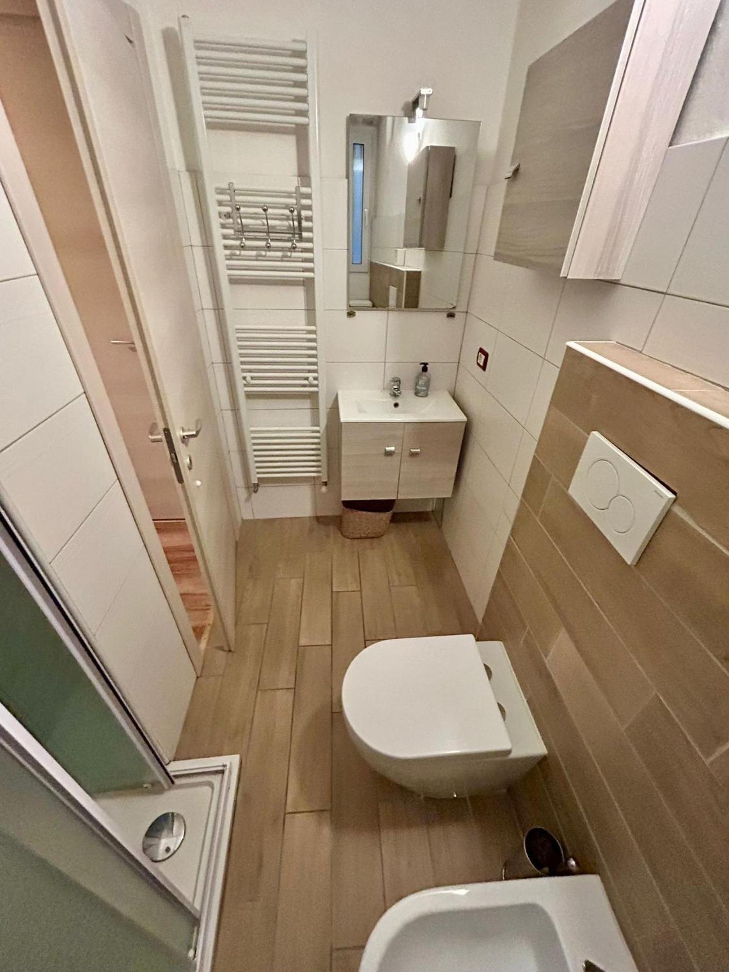 Residence Zar 4 Триест Экстерьер фото