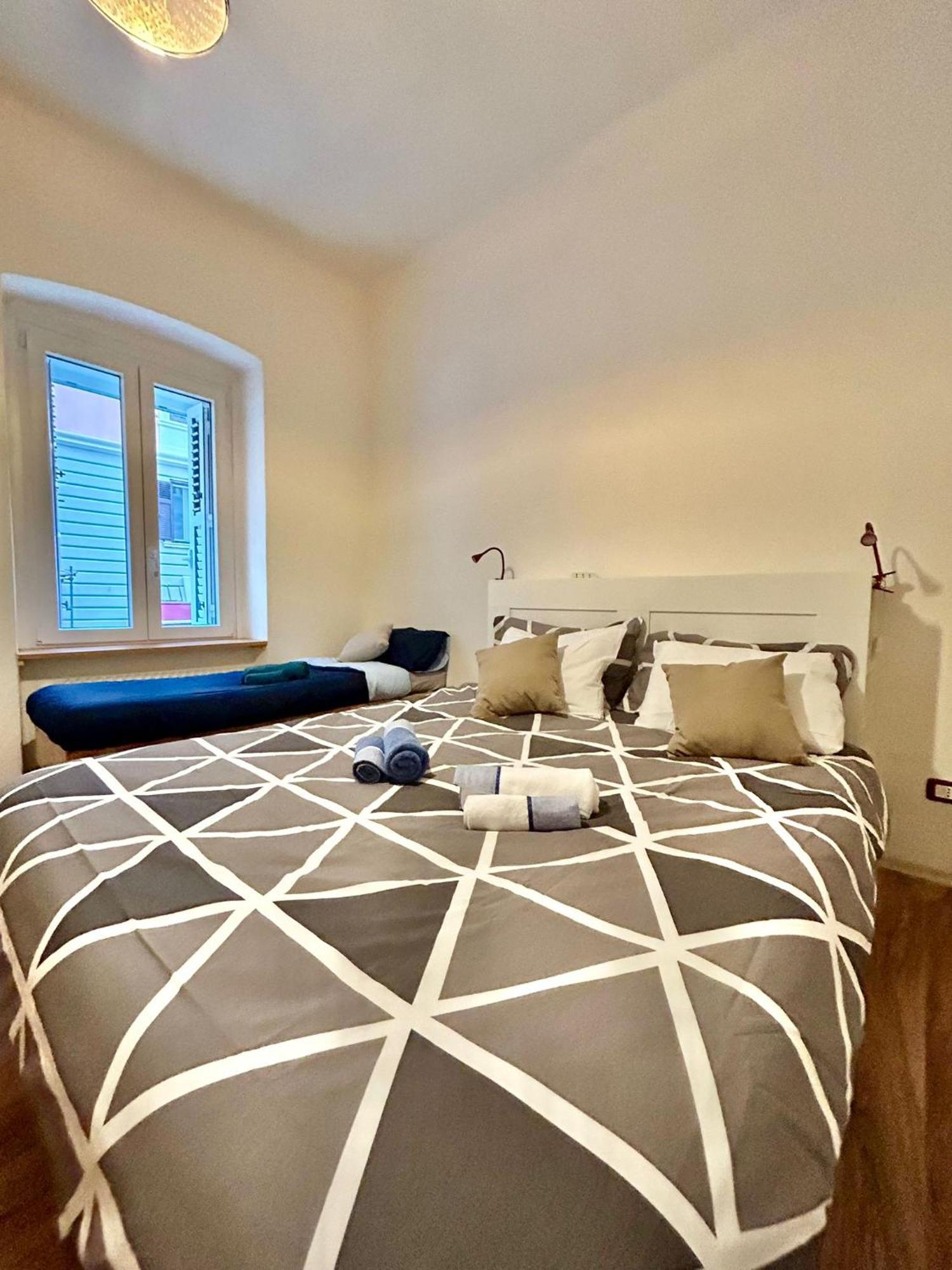 Residence Zar 4 Триест Экстерьер фото